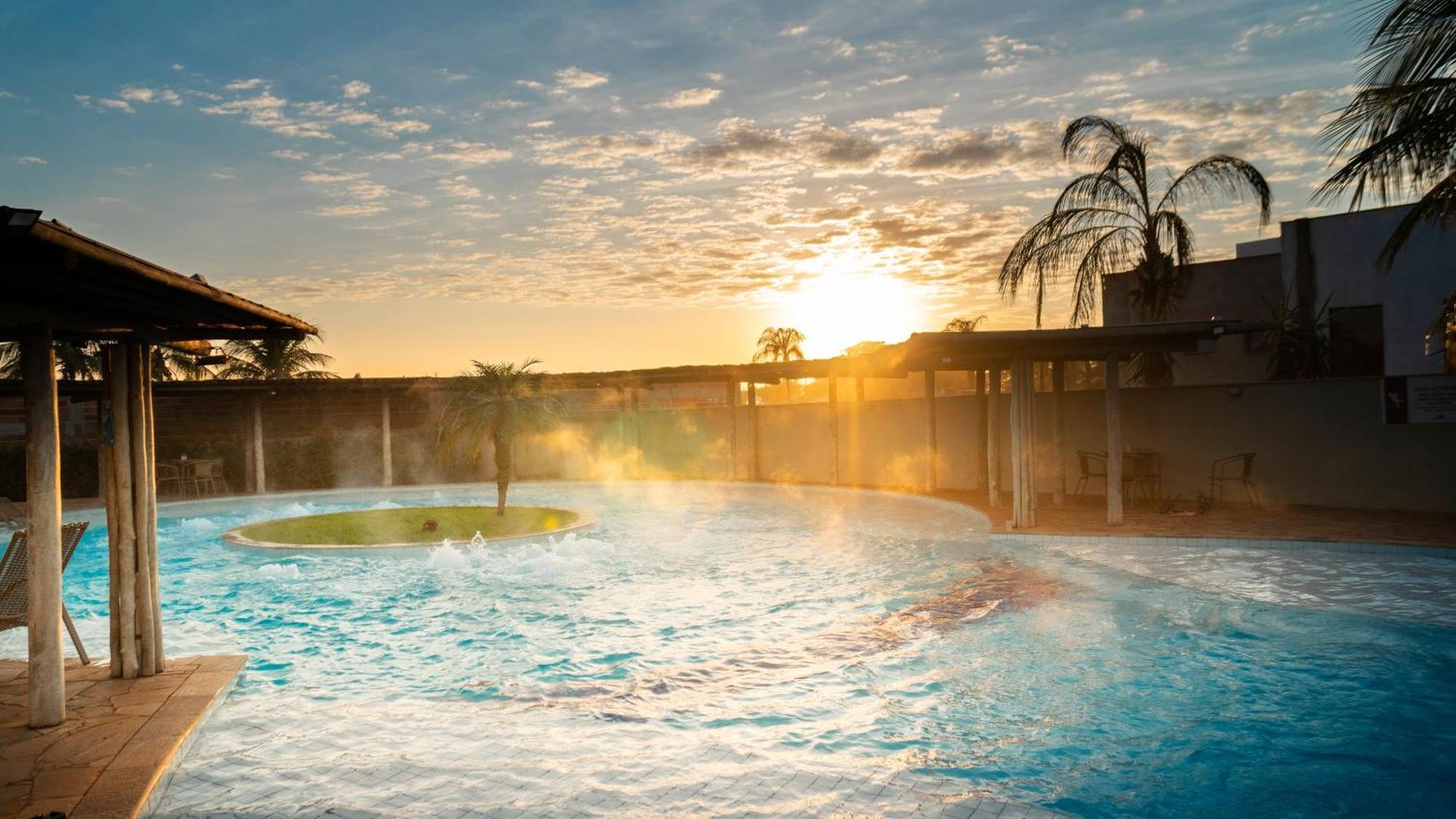 Grandes Lagos Resorts E Parque Aquatico Santa Clara d'Oeste Zewnętrze zdjęcie