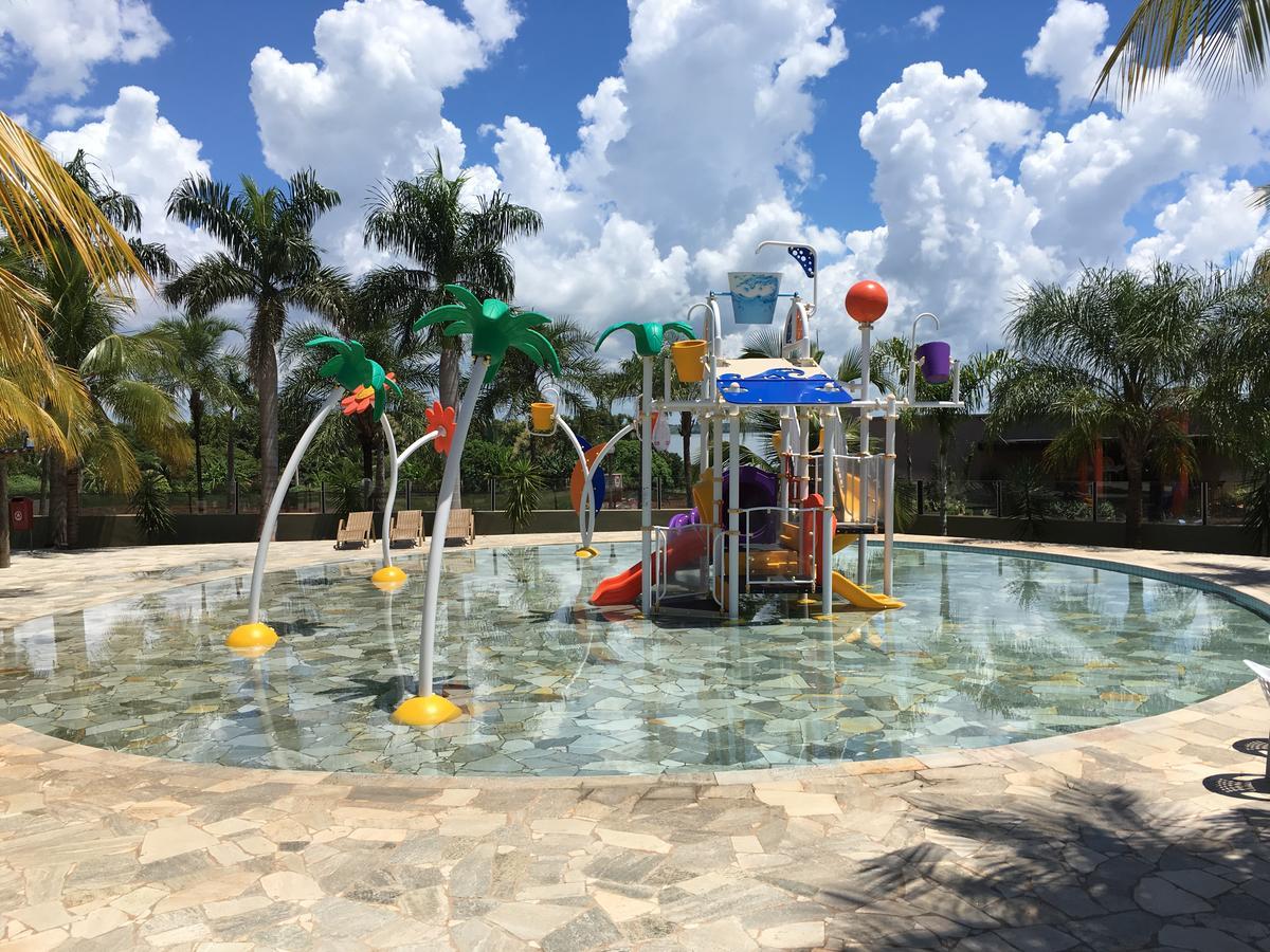 Grandes Lagos Resorts E Parque Aquatico Santa Clara d'Oeste Zewnętrze zdjęcie