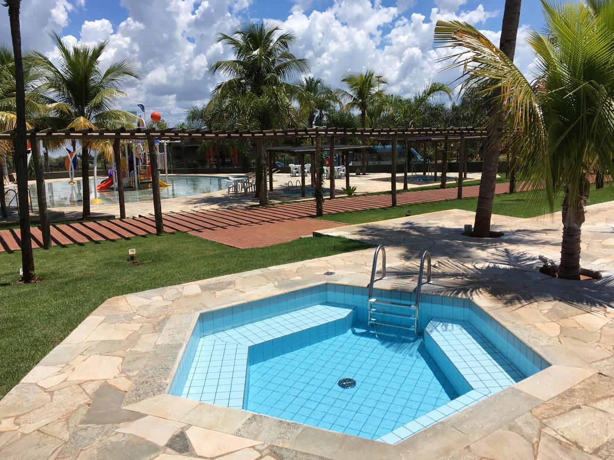Grandes Lagos Resorts E Parque Aquatico Santa Clara d'Oeste Zewnętrze zdjęcie
